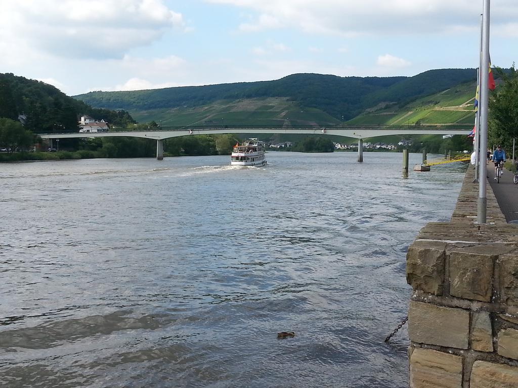 "Ferienhaus An Der Mosel" Zell an der Mosel Eksteriør bilde