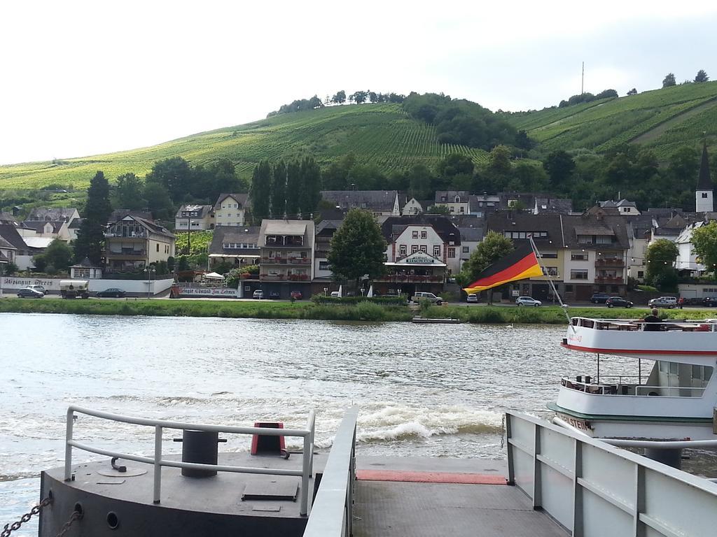 "Ferienhaus An Der Mosel" Zell an der Mosel Eksteriør bilde